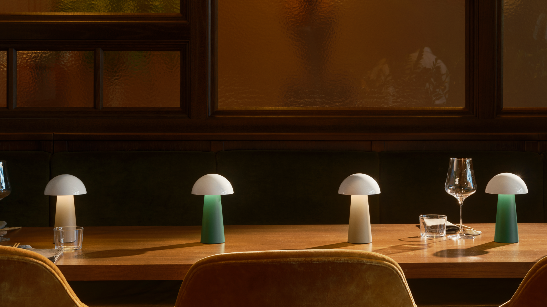 Kreafunk Bello 觸控情境桌燈，為生活點一盞溫柔的光